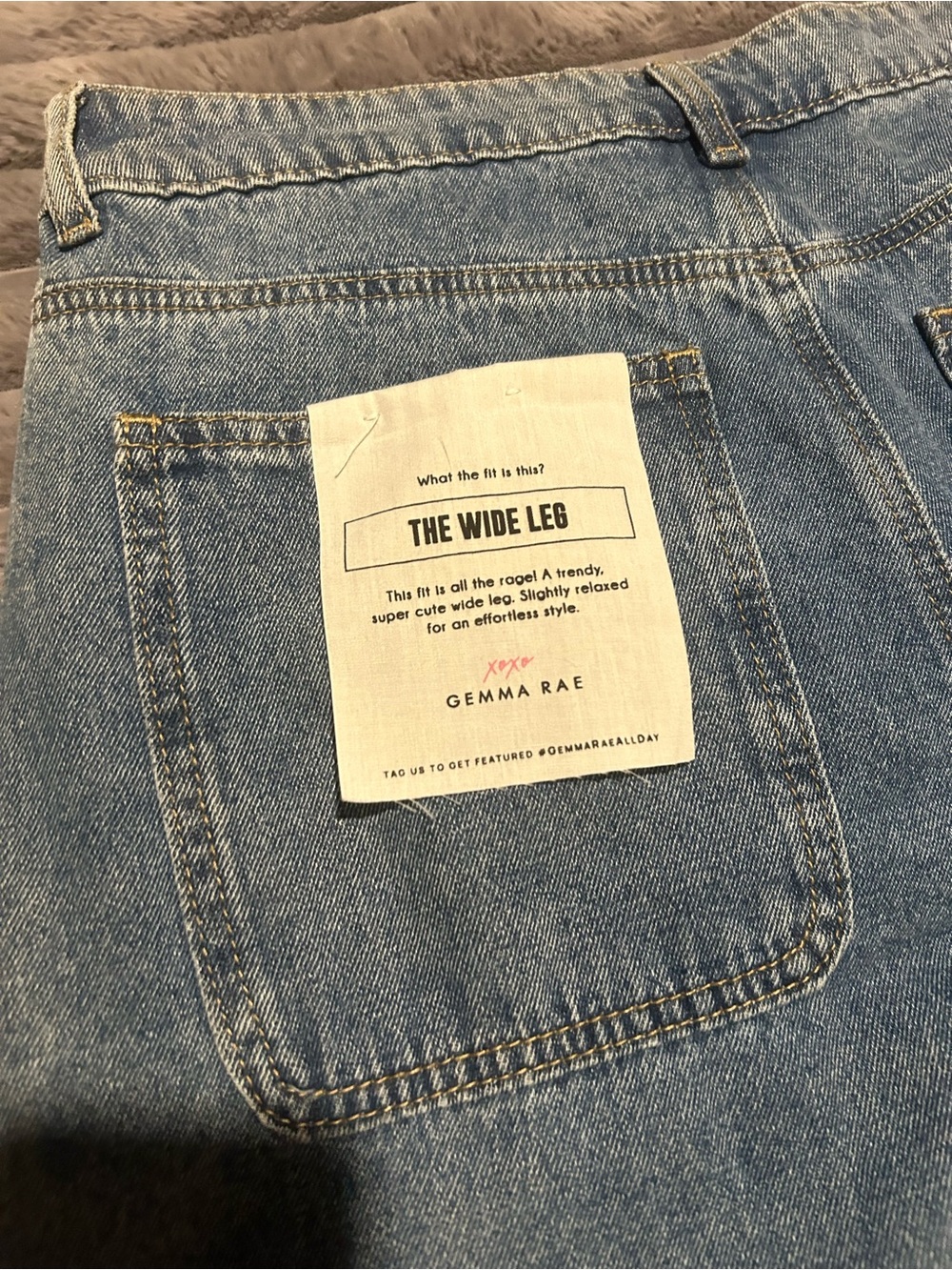 Gemma Rae mid-rise, wide-leg, non-stretch (with star Patch’s) denim jeans - Picture 9 of 10